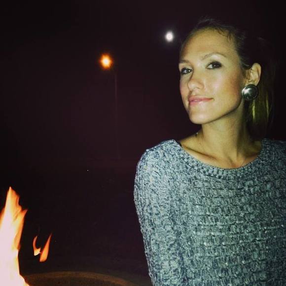 Meet your Posher, Laura - Picture 1 of 1